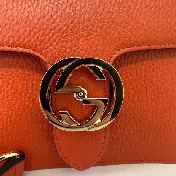 Gucci Interlocking Chain Shoulder Bag - Picture 2 of 10